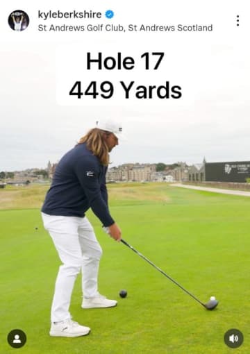 世界ドラコン王者がセント・アンドリュースの名物ホール、ホテル越えのティショットに挑戦！ 圧巻の373ヤードで軽々と……