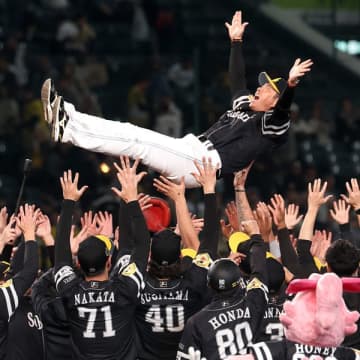 ソフトバンクのお家芸「大型補強」今オフは見送りか…喫緊の課題はFA有原航平の残留交渉