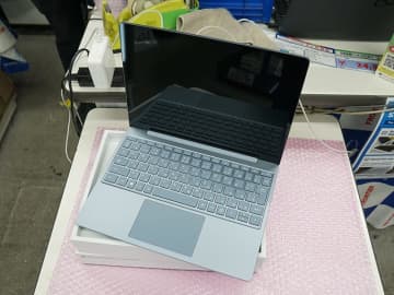 第12世代Core i5搭載の「Surface Laptop Go 3」が69,800円、1年保証付きの中古・展示品セール