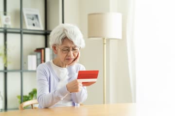 専業主婦として長年支えてきた夫ももうすぐ65歳、来年4月からは「年金生活」の予定です。現役時代は“月収40万円程度”だったのですが、二人の「年金だけ」でやっていけるでしょうか？
