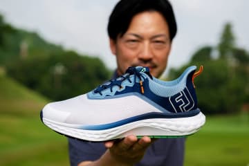 「硬・重」から「軽・柔」にアプデ！ カートに乗らず歩きたくなるっ！  フットジョイ「クオンタム テキスタイル」試し履きレポート