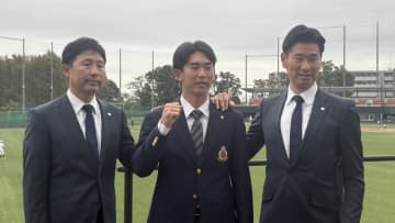 【西武】1巡目指名・小島大河と指名挨拶「ライオンズを勝たせられる選手になりたい」　憧れの捕手には森友哉・大城卓三の名をあげる