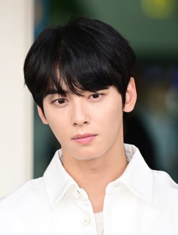 兵役中のチャウヌ、高市首相も出席予定のAPEC晩餐会で「司会」に抜擢！イベントをサポート