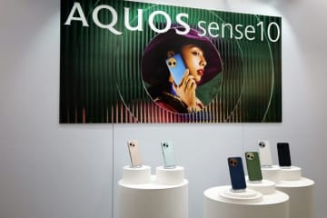 カメラと通話で使いやすいAI機能が搭載、シャープのちょうどいいスマホ「AQUOS sense10」