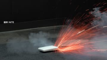 リチウムイオン電池の火災防止に向け「総合対策パッケージ」策定へ　使用中などで発火するケース相次ぐ　環境省