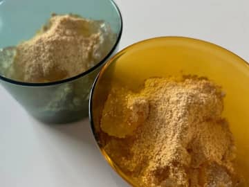 使うのは水じゃない？　まさかの飲み物で作ったわらび餅に「香ばしくておいしい！」