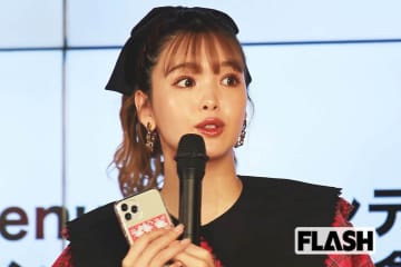 「みんな同じデニムはいて」藤田ニコル　ネット番組で現役モデルに“公開説教”「感じ悪い」視聴者ドン引き