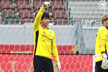 柏の守護神GK小島亨介が広島の“圧力”を警戒「時には割り切った大胆なプレーも大事」