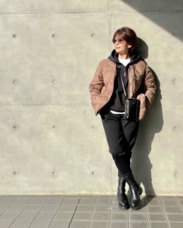 【50代・冬のライブコーデ35選】会場別！ 動きやすいライブの服装【ドームetc.】