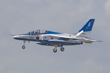 ブルー 5番機の最終試験に初密着&ホワイトアローズのアクロバット飛行に初同乗！テレ東 自衛隊の裏側、11月2日