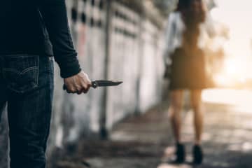 『殺される夢』の意味５選　悪い意味ではないことも？心理状態や暗示とは