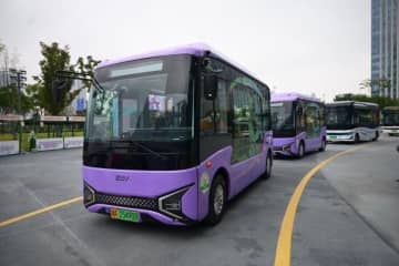 ラストワンマイルを円滑に、成都で新型純電動バスが公開―中国
