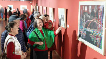 海河の橋が伝える都市の魅力　中国天津で美術・写真展