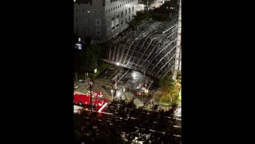 千葉市で工事用の足場崩れる　ケガ人なし