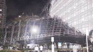 「強風で工事中の鉄骨や壁が…」高さ30メートルの足場崩れる　当時は竜巻注意情報が発表　千葉市