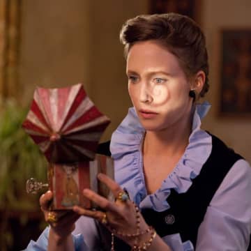 『死霊館』シリーズ前日譚が始動、ウォーレン夫妻の若き日々を描く