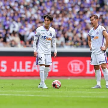 小野伸二が絶賛「スピード、場所、最高でしたね」。サンフレ東俊希が絶妙FK弾！ 貴重な追加点をゲット【ルヴァン杯決勝】