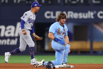 「ヒーローになり損ねるどころか戦犯...」エンタイトル二塁打→走塁での凡ミス犯したバーガーに落胆の声「明日に響かないことを祈るしか...」