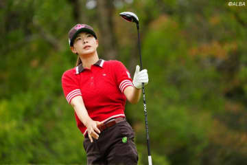 渋野日向子が起死回生の4連続バーディ　通算3アンダーで予選通過へ「崖っぷちでした」