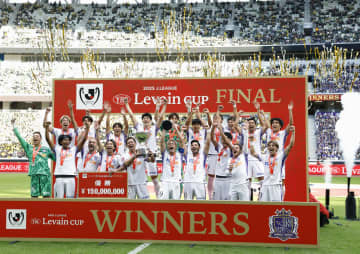 ルヴァン杯、広島が2度目の優勝　3大会ぶり、柏に3―1