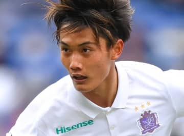 日本代表入り待望論も!レフティ東俊希が鮮やか直接FK弾「自信はあった」。広島が柏を下しルヴァン杯戴冠