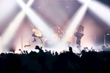 MY FIRST STORYのステージに渦巻く“カオスと狂熱”　止まないシンガロングが轟いた『ASIA TOUR』東京公演