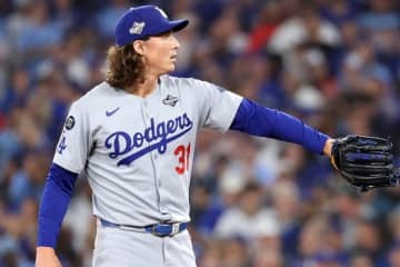 「空振りを取れると思った」ロバーツ監督が明かしたグラスノー投入の意図　大谷翔平の第７戦“投手起用”を示唆も「まだ確信持てない」