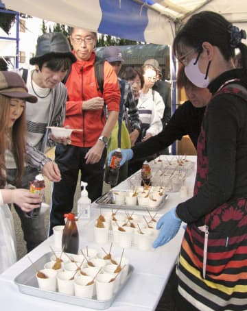 下関「三つの日本一」祭り始まる　フグ、クジラ、アンコウ