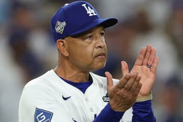 「“天才”と称されるのも納得」ド軍ロバーツ監督の采配をLA記者が絶賛「ズバリ的中」「打順変更が功を奏した」