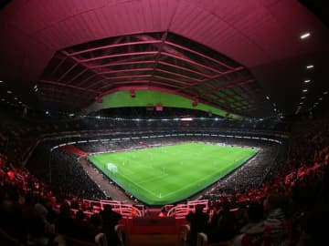 スタンドはキックオフ10分前でもがらがら…フットボールの本場イングランドの観戦文化【現地発】