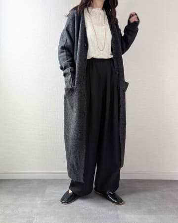 【しまむらのグレー】が大人にドンピシャ！ 40・50代に似合う♡「サマ見えカーデ」