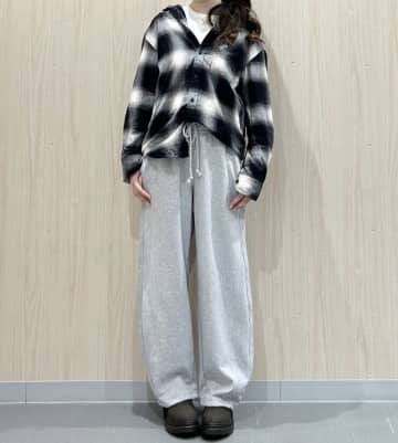 【GU】万能アイテムとして人気のフランネルシャツ。被りやすい…それでも選ばれる理由は『圧倒的な着回し力』と『コスパにあった』