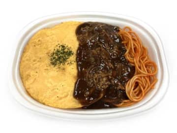 ふんわりオムシートにハッシュドビーフをかけ、トマトケチャップベースで仕立てた821kcalのパスタ! セブン‐イレブンが「ハッシュドビーフ＆ふんわりオムパスタ」を発売