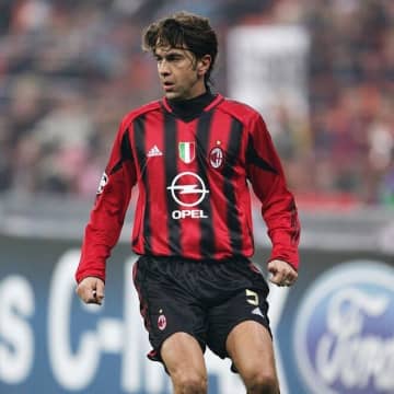 「15歳で逮捕」「安楽死させてくれと…」イタリア代表レジェンドの息子が衝撃告白、薬物依存で７度の強制入院「父が泣くのを見た」