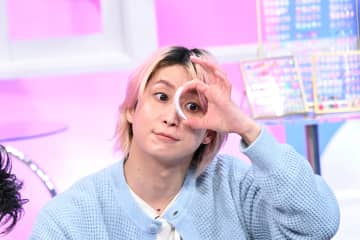 爪を変幻自在にデコる『アートネイル』を深掘り！佐久間ファンのための“ライブ参戦ネイル？”が完成