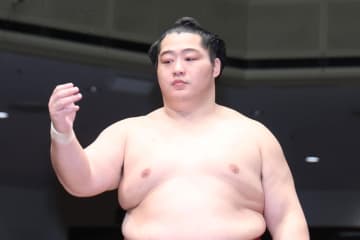 【大相撲】遠藤引退の裏で親方衆の停年延長＆年寄名跡不足が浮き彫りに　元ＮＨＫアナ「残念」