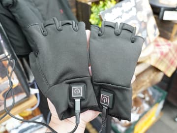 ヒーター内蔵のゲーマー向け手袋「ゲーミングてぽっか」がサンコーから