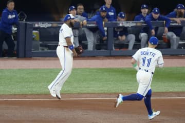 ドジャース　先制された直後の4回は好機も1得点　ブルージェイズが2度の好プレーみせる