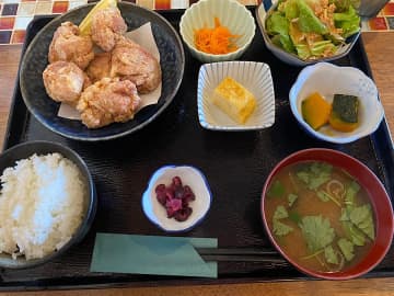 【柏】小鉢がたくさんの絶品定食に舌鼓！「創作Dining和茶わちゃ」