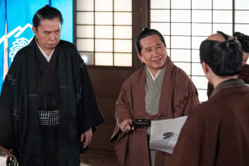 田中裕二、“観相家”役で『べらぼう』出演　爆笑問題揃い踏みの場面写真も