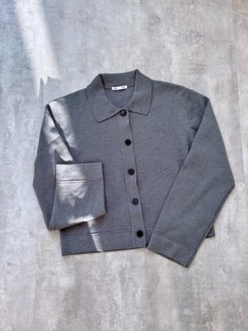 羽織りにもトップスにもなる！GUの冬まで使える優勝カーディガン着用レビュー