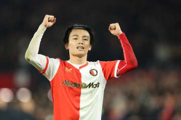 2発の上田綺世はもっとやれる！　ファン・ペルシ監督「鋭いアヤセなら今日は5ゴール決めていた」