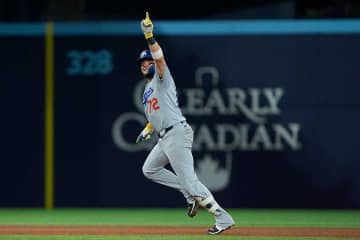 「人生最大のスイング」伏兵ロハス、まさかの9回同点弾に米記者騒然「今見たものが信じられない」