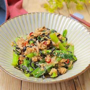 【マジでウマい小松菜の食べ方！】「ウチでは週3でローテしてる」「箸休めに常備したい」小松菜の簡単副菜レシピ4選