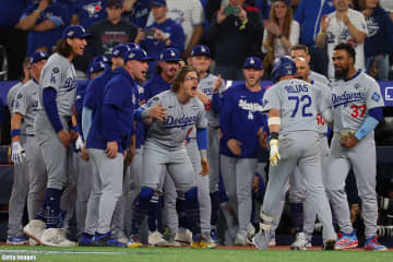 ロハスの起死回生弾で大谷翔平の黒星消滅　9回裏は山本由伸がスーパー火消し！激闘のWS第7戦は延長戦突入