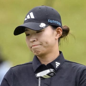 今の渋野日向子にはゴルフを遮断し、クラブを持たない休息が必要です（塩谷育代）