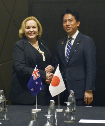 NZへの護衛艦導入を協議　小泉防衛相、国防相と会談