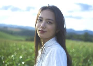 清原果耶 “安楽死”を決断した母と家族のことを「ずっと考えていた」令和にもっとも反響を呼んだ「私のママが決めたこと」“その後”の物語