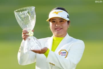 24歳・仲村果乃が逆転でツアー初優勝　河本結ら2位、渋野日向子は13位