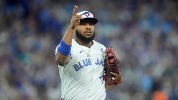「胸を張ってほしい」「ファンになりました」ドジャース歓喜の裏でゲレロJr.が涙　PSは打撃好調、仲間を鼓舞し続けたブルージェイズ若きチームリーダー